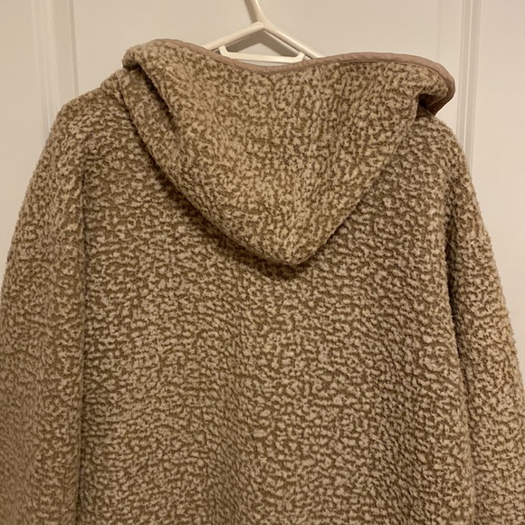 Me Jane Teddy Bear Oversized Open Face Shacket - Picture 5 of 7